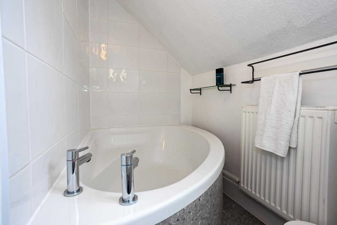 Cosy 2 Bed Apartment - Close To Leeds Centre Kültér fotó