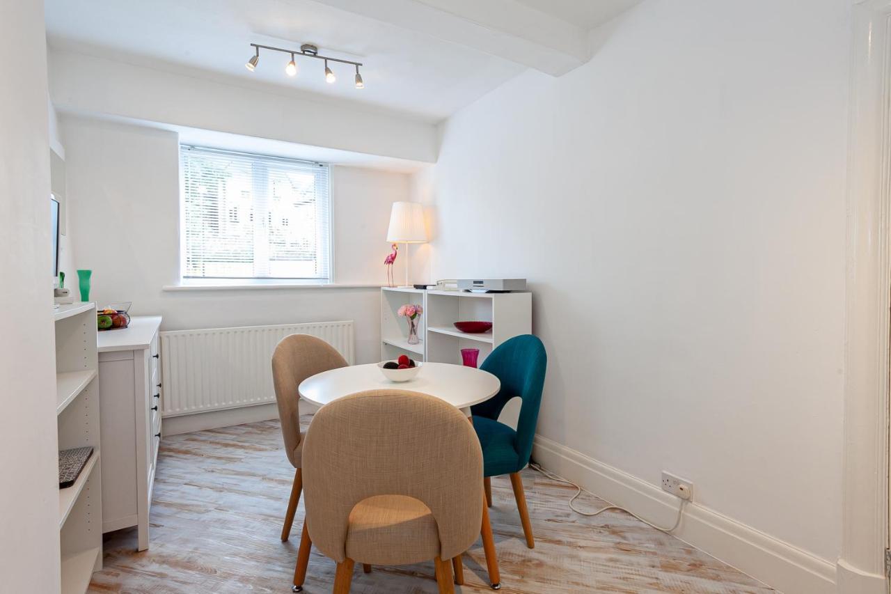 Cosy 2 Bed Apartment - Close To Leeds Centre Kültér fotó
